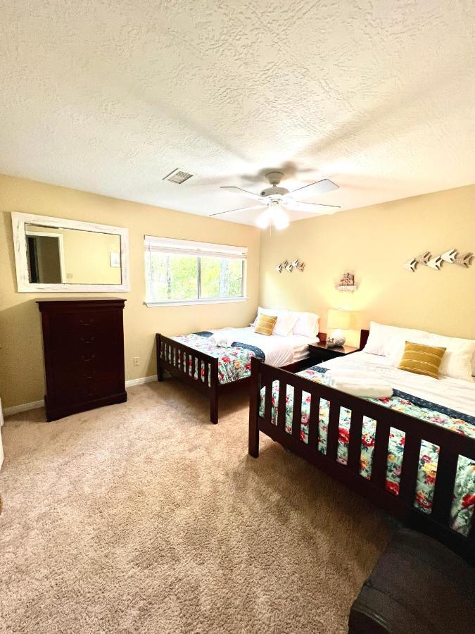 מונטגומרי 2 Bdrm Treehouse Hideout- Lake Conroe With Boat Ramp מראה חיצוני תמונה