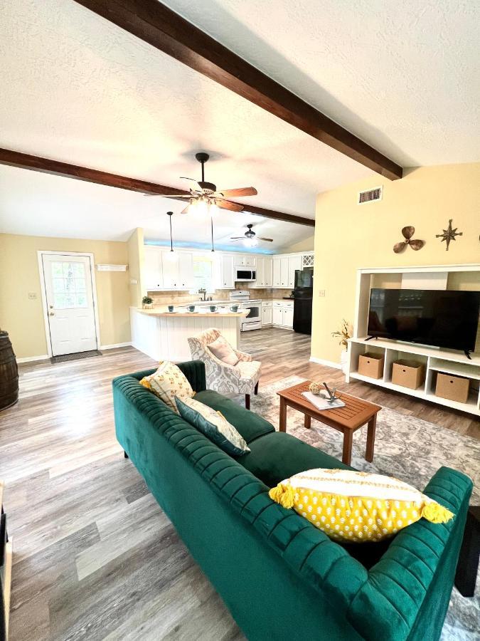 מונטגומרי 2 Bdrm Treehouse Hideout- Lake Conroe With Boat Ramp מראה חיצוני תמונה