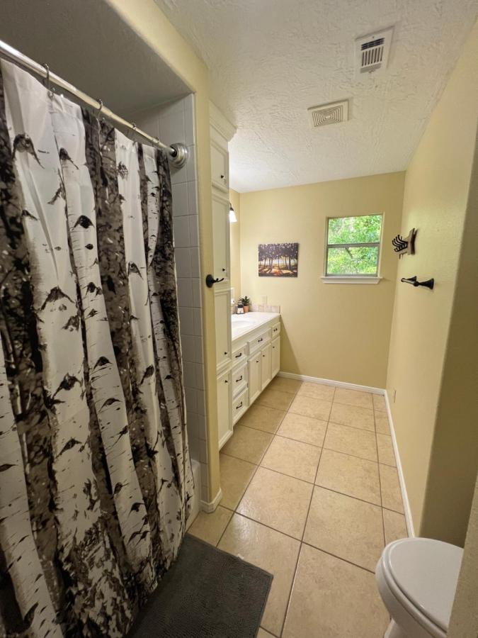 מונטגומרי 2 Bdrm Treehouse Hideout- Lake Conroe With Boat Ramp מראה חיצוני תמונה